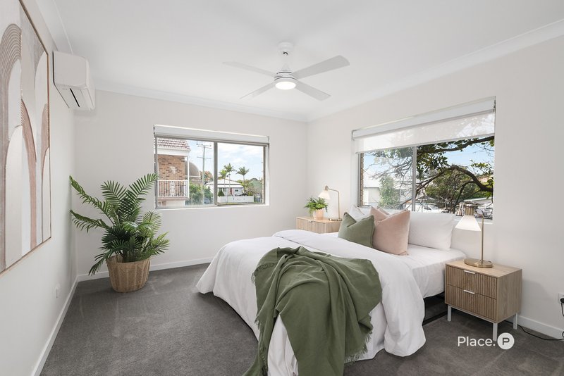 Photo - 1/11 Bunya Street, Greenslopes QLD 4120 - Image 9