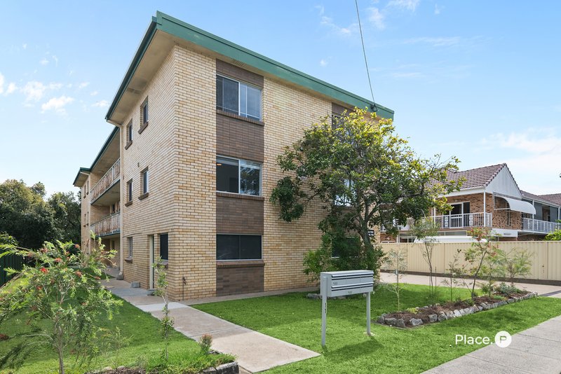 Photo - 1/11 Bunya Street, Greenslopes QLD 4120 - Image 16