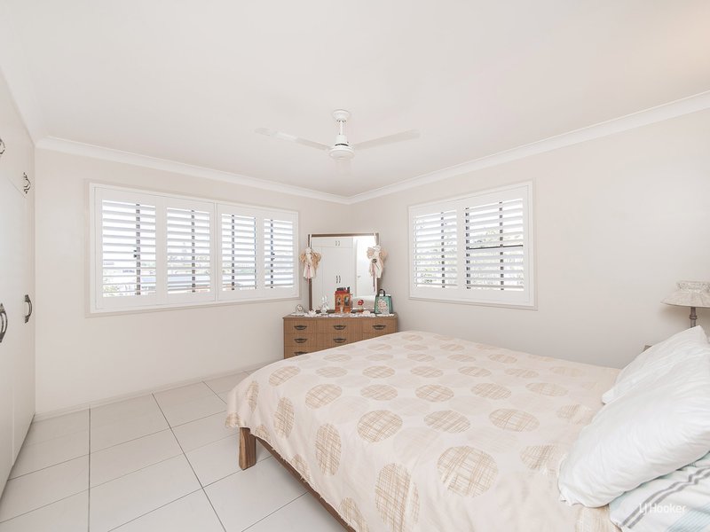 Photo - 111 Buzacott Street, Park Avenue QLD 4701 - Image 6