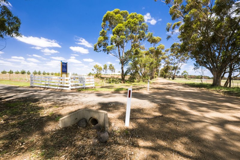 111 Caitlyn Drive, Melton West VIC 3337