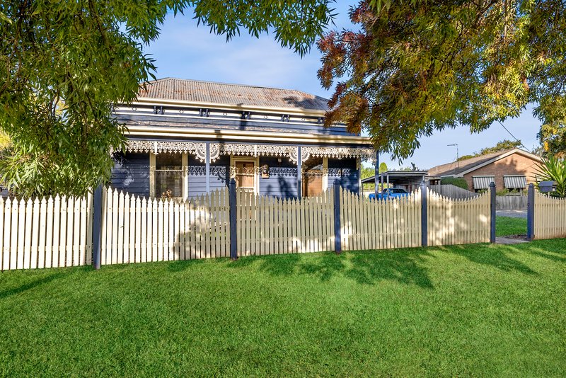 Photo - 111 Campbells Crescent, Redan VIC 3350 - Image