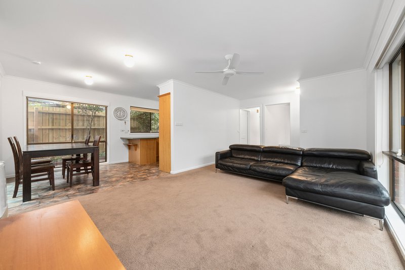 Photo - 1/11 Chandos Place, Langwarrin VIC 3910 - Image 3