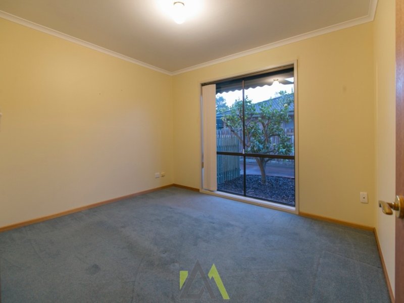 Photo - 1/11 Chandos Place, Langwarrin VIC 3910 - Image 7