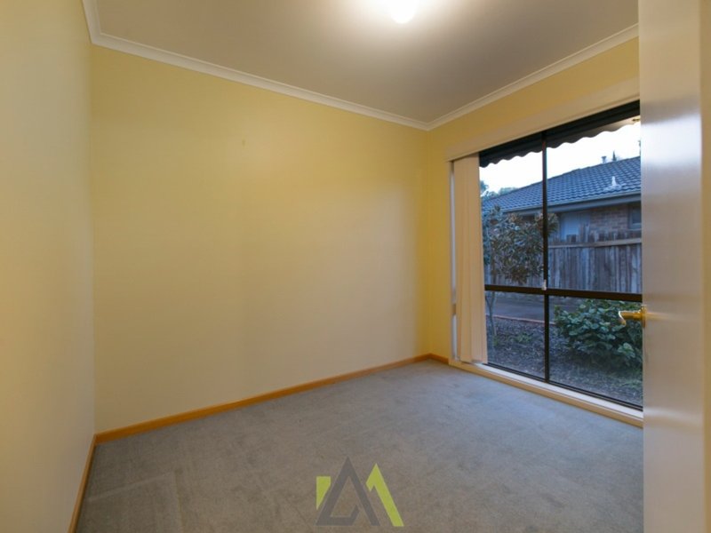 Photo - 1/11 Chandos Place, Langwarrin VIC 3910 - Image 8