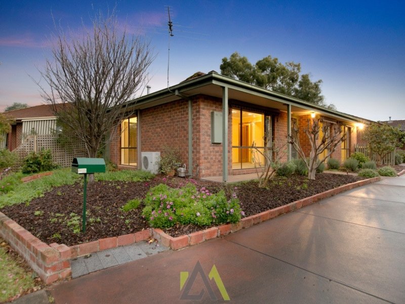 Photo - 1/11 Chandos Place, Langwarrin VIC 3910 - Image 13