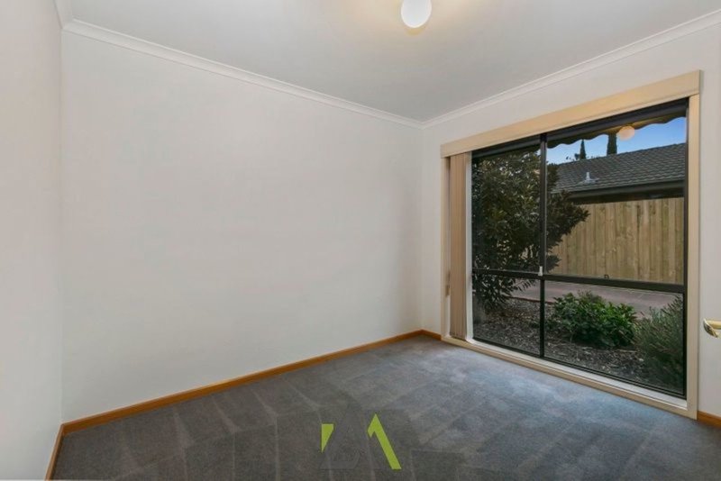 Photo - 1/11 Chandos Place, Langwarrin VIC 3910 - Image 5