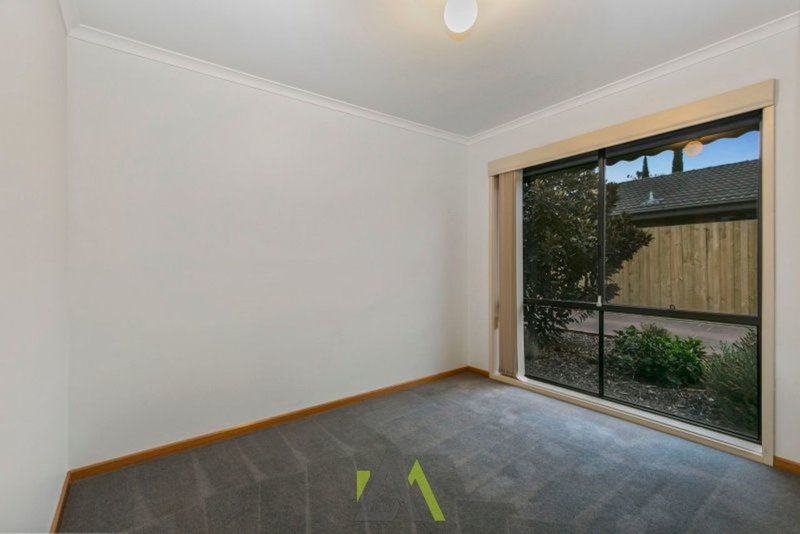 Photo - 1/11 Chandos Place, Langwarrin VIC 3910 - Image 6