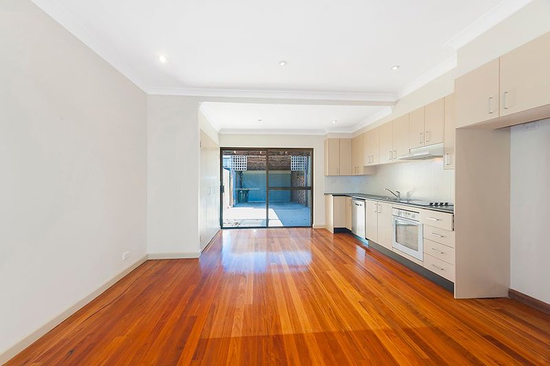 Photo - 111 Clarendon Road, Stanmore NSW 2048 - Image 3