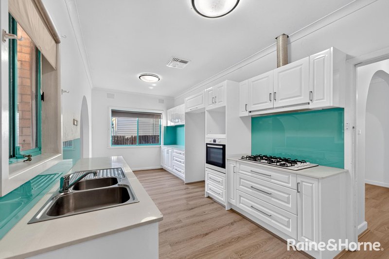 Photo - 111 Cornwall Road, Sunshine VIC 3020 - Image 4