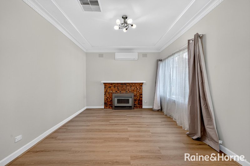 Photo - 111 Cornwall Road, Sunshine VIC 3020 - Image 7