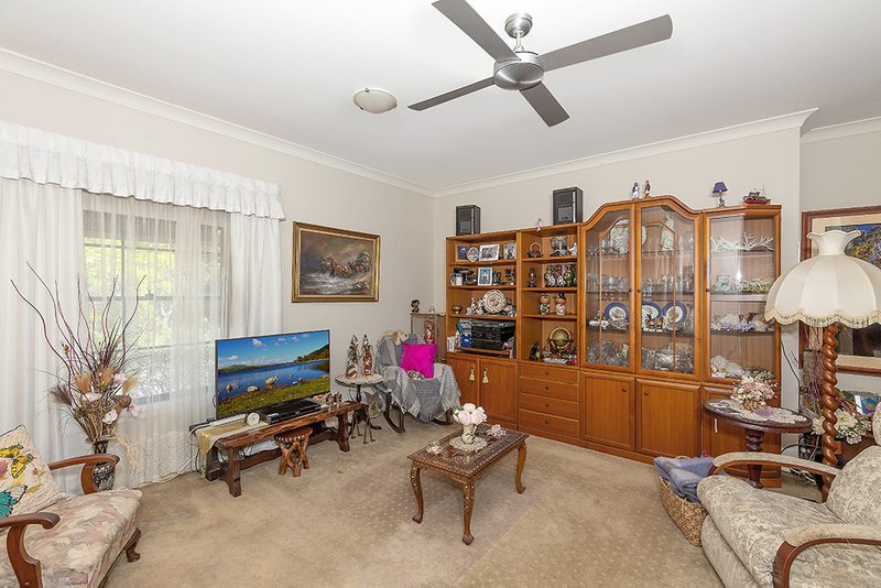 Photo - 1/11 Cumberland Street, Teralba NSW 2284 - Image 5