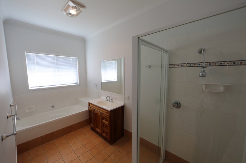 Photo - 111 Dawson Road, Upper Mount Gravatt QLD 4122 - Image 7