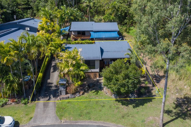 Photo - 1/11 Deloraine Close, Cannonvale QLD 4802 - Image 3