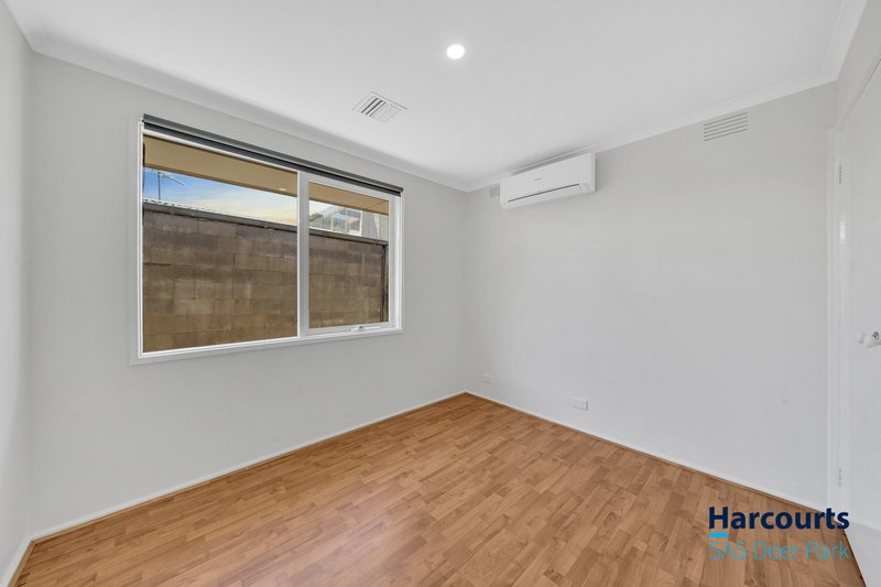 Photo - 111 Denton Avenue, St Albans VIC 3021 - Image 4