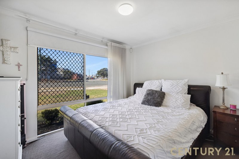 Photo - 1/11 Ellam Street, St James WA 6102 - Image 11