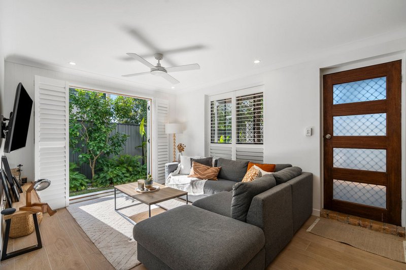 Photo - 1/11 Eureka Crescent, Nerang QLD 4211 - Image 14
