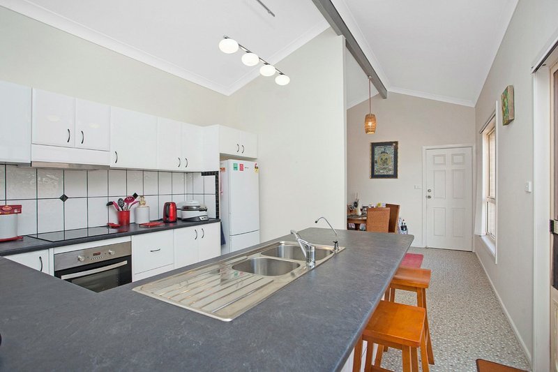 Photo - 1/11 Farleigh Street, Old Bar NSW 2430 - Image 5