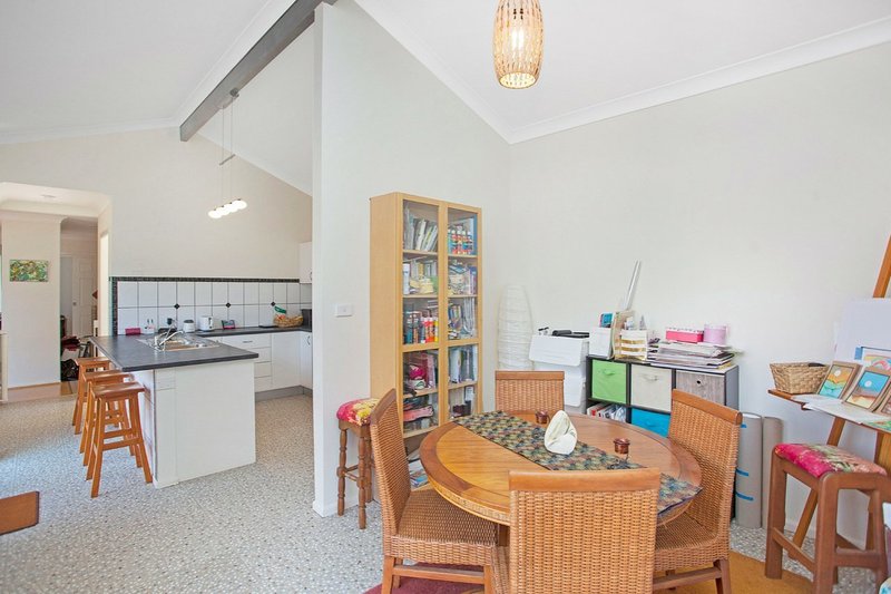 Photo - 1/11 Farleigh Street, Old Bar NSW 2430 - Image 6