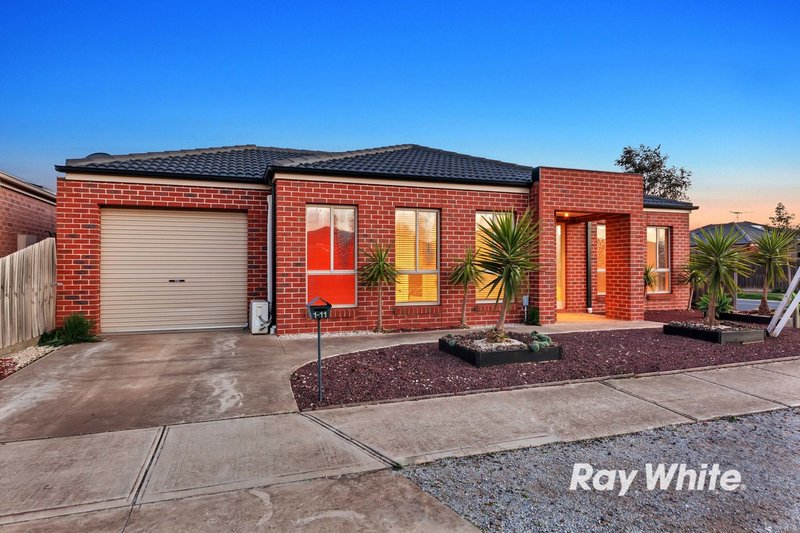 Photo - 1/11 Fetlock Drive, Truganina VIC 3029 - Image 3