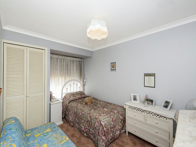 Photo - 111 Forest Crescent, Thornlie WA 6108 - Image 20