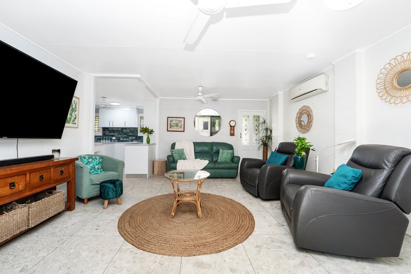 Photo - 111 Framara Drive, Kelso QLD 4815 - Image 3