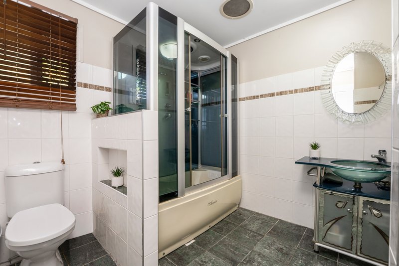 Photo - 111 Framara Drive, Kelso QLD 4815 - Image 16