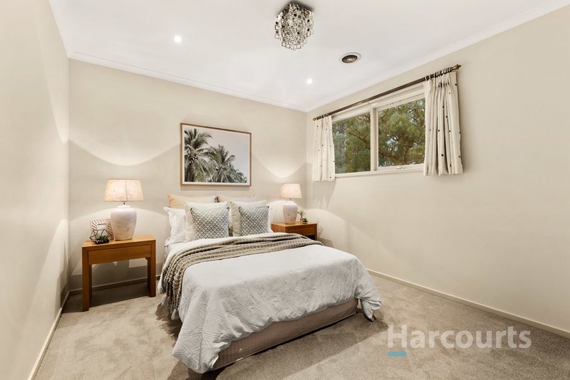 Photo - 1/11 Freshfield Avenue, Wantirna VIC 3152 - Image 10