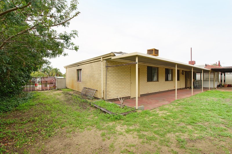 Photo - 111 Gilbertson Road, Kardinya WA 6163 - Image 18