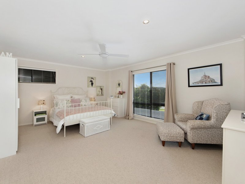 Photo - 111 Gladrose Crescent, Wongawallan QLD 4210 - Image 14