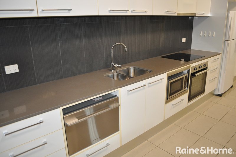 Photo - 1/11 Glenlyon Street, Gladstone Central QLD 4680 - Image 7