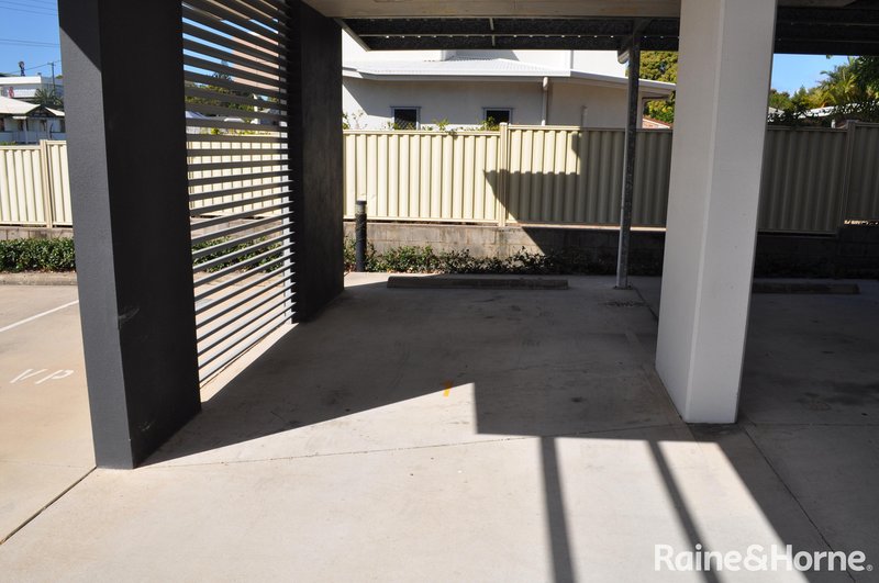 Photo - 1/11 Glenlyon Street, Gladstone Central QLD 4680 - Image 20