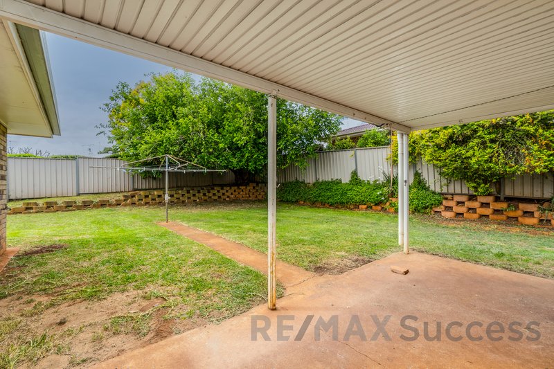 Photo - 111 Glenvale Road, Newtown QLD 4350 - Image 8