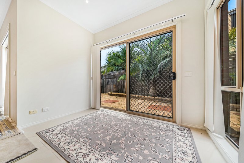 Photo - 111 Golden Grove Drive, Narre Warren South VIC 3805 - Image 5