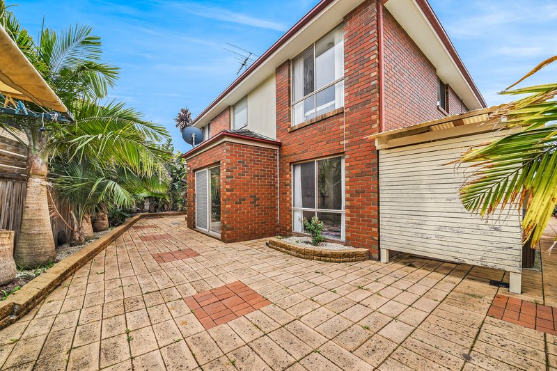 Photo - 111 Golden Grove Drive, Narre Warren South VIC 3805 - Image 18