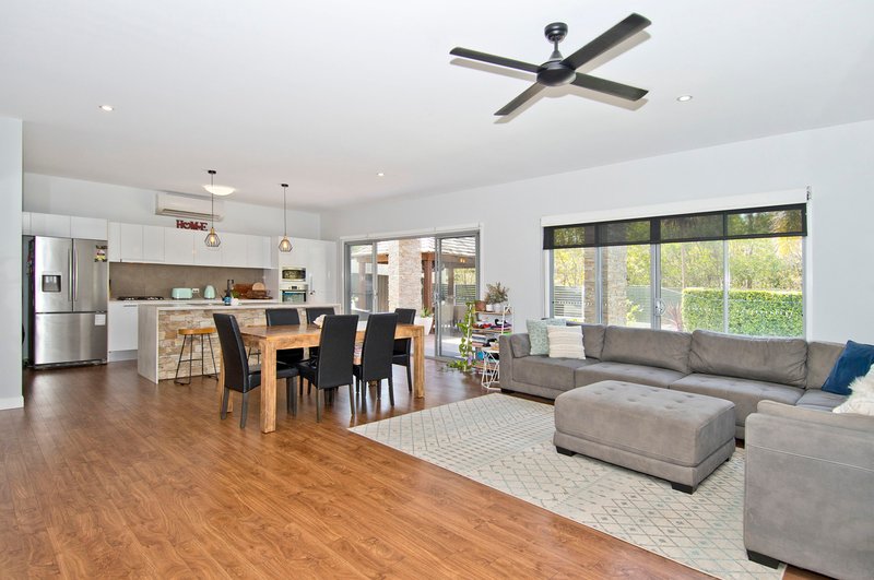 Photo - 1/11 Grasslands Crescent, Reedy Creek QLD 4227 - Image 4
