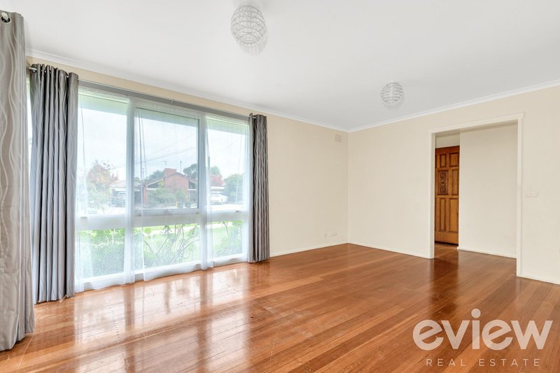 Photo - 1/11 Greenhill Crescent, Wyndham Vale VIC 3024 - Image 4