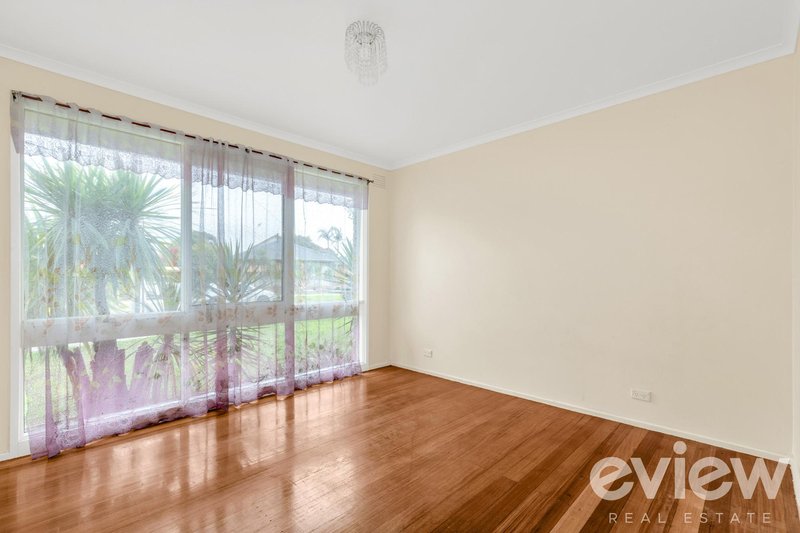 Photo - 1/11 Greenhill Crescent, Wyndham Vale VIC 3024 - Image 5