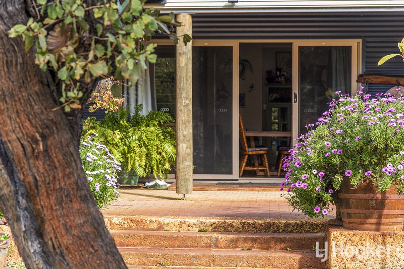 Photo - 111 Kangaroo Loop, Birchmont WA 6214 - Image 25