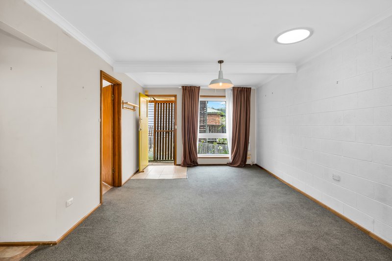 Photo - 1/11 Leslie Place, South Launceston TAS 7249 - Image 2