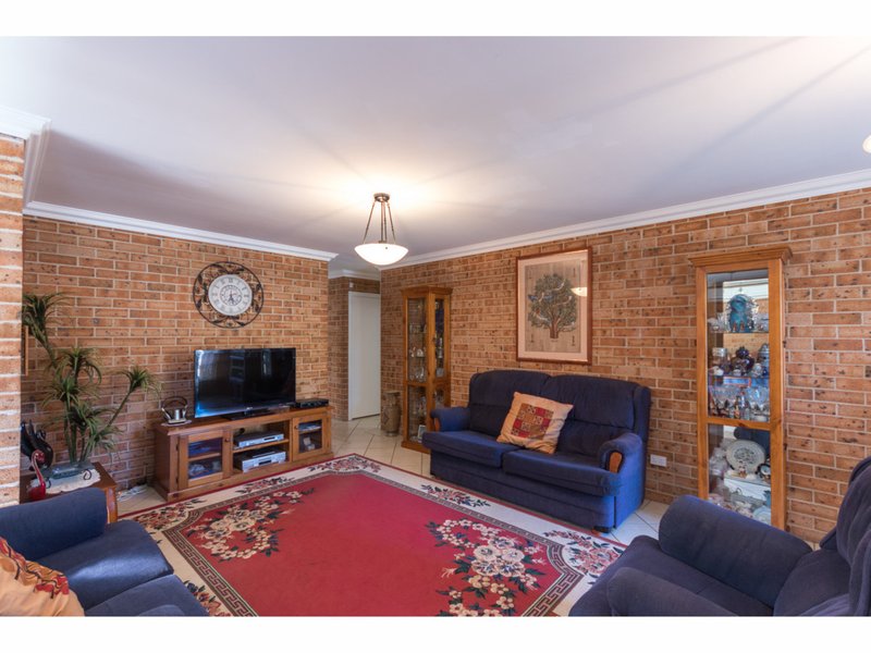 Photo - 1/11 Leumeah Street, Sanctuary Point NSW 2540 - Image 3