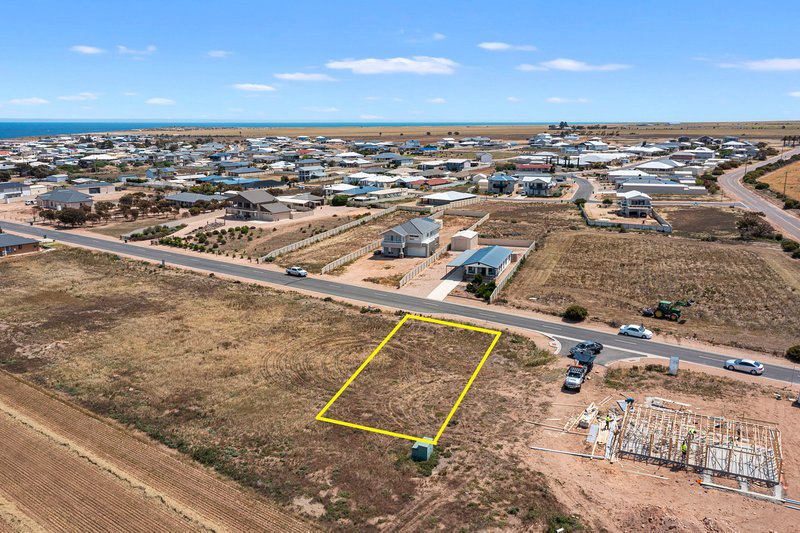 Photo - 111 ( Lot 26 ) Woodforde Drive, North Beach SA 5556 - Image 7