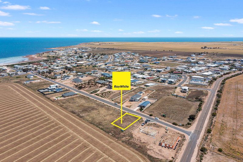 Photo - 111 ( Lot 26 ) Woodforde Drive, North Beach SA 5556 - Image 8