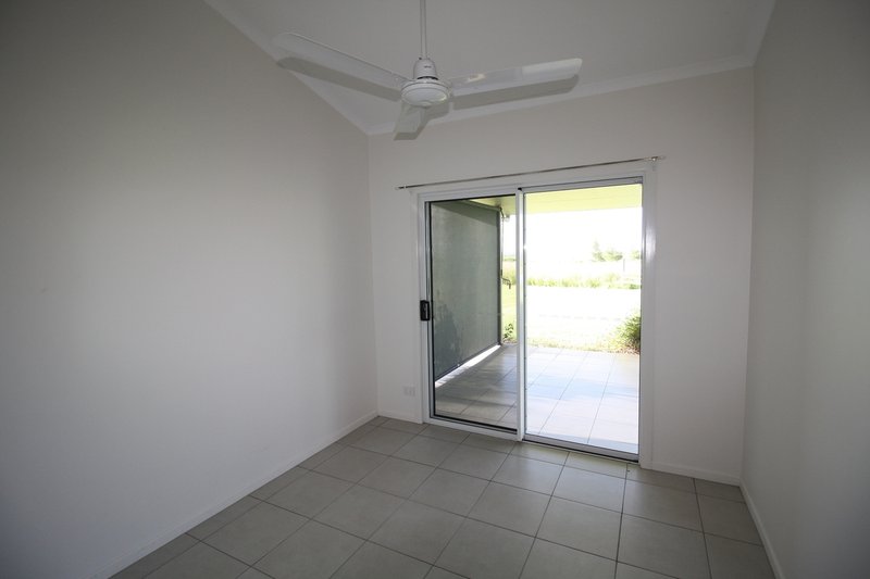 Photo - 111 Macadamia Street, Mareeba QLD 4880 - Image 11