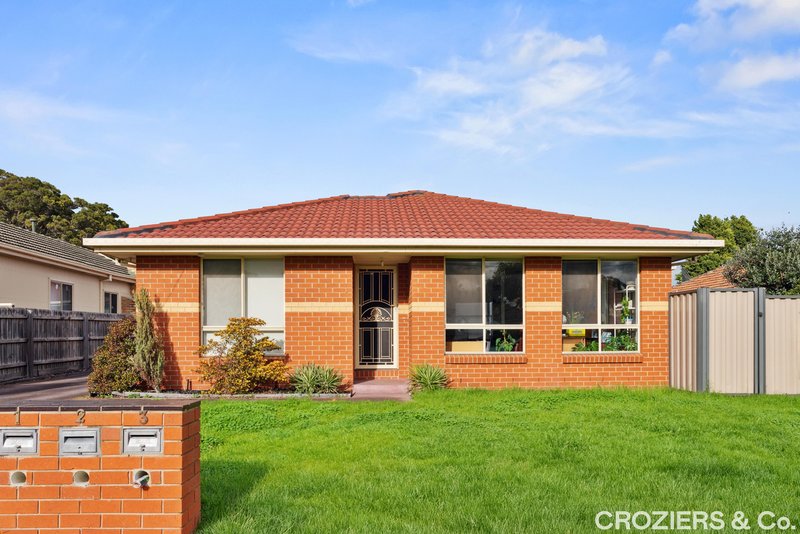 Photo - 1/11 Maclagan Crescent, Reservoir VIC 3073 - Image 10