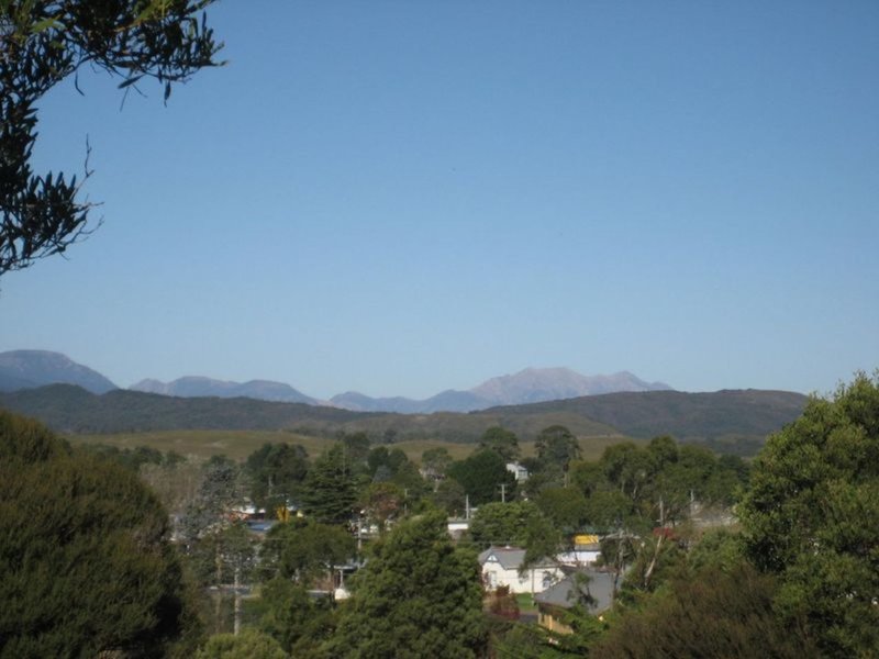 Photo - 111 Main Street, Zeehan TAS 7469 - Image 7