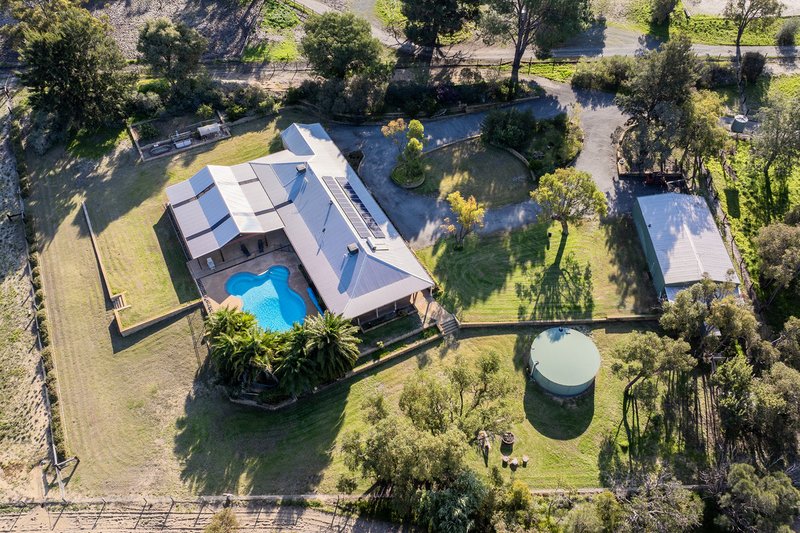 Photo - 111 Mallee Drive, Karnup WA 6176 - Image 3