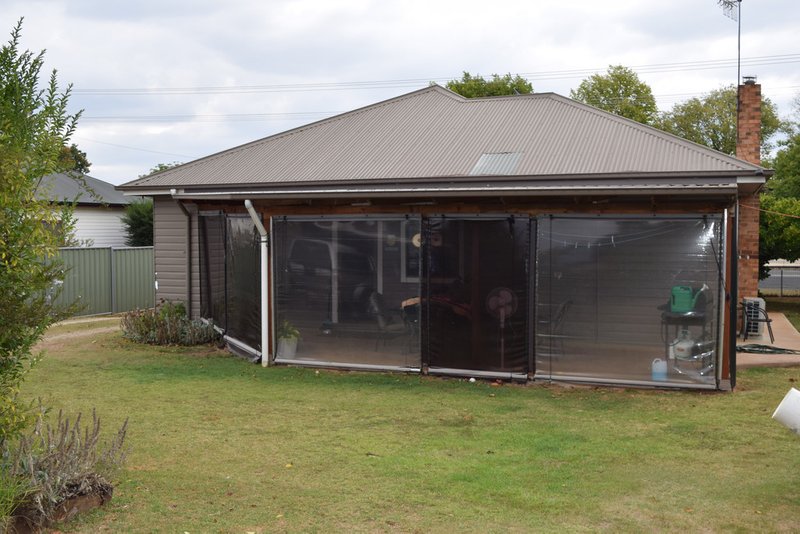 Photo - 111 Malpas Street, Guyra NSW 2365 - Image 16