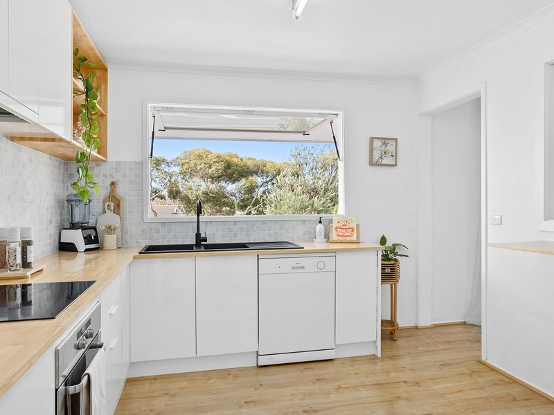 Photo - 111 Marine Parade, Hastings VIC 3915 - Image 2