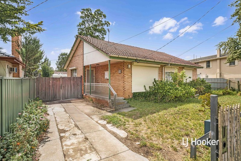 Photo - 111 Market Road, Werribee VIC 3030 - Image 2