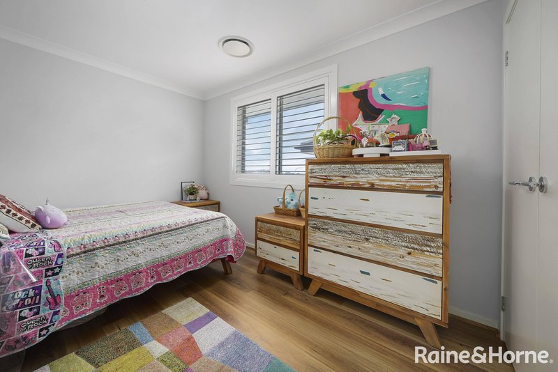 Photo - 111 Mary Ann Drive, Glenfield NSW 2167 - Image 11